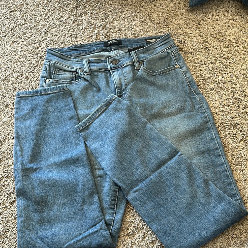 Buffalo David Bitton Aubrey midrise stretch super soft ankle Glazer 4 /27 Jeans